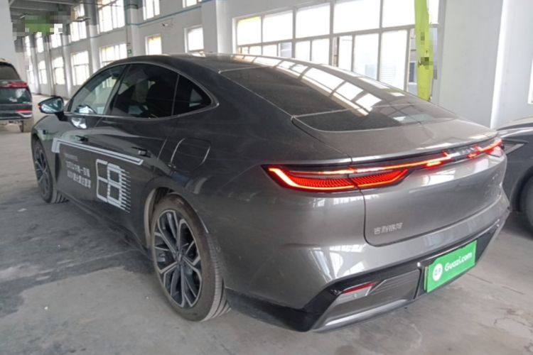 Used Geely Galaxy E8 2025 700 km Long-Range Intelligent Driving Version Rear Left 45 Deg