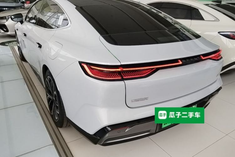Used Geely Galaxy E8 2025 700 km Long-Range Intelligent Driving Version Rear Left 45 Deg