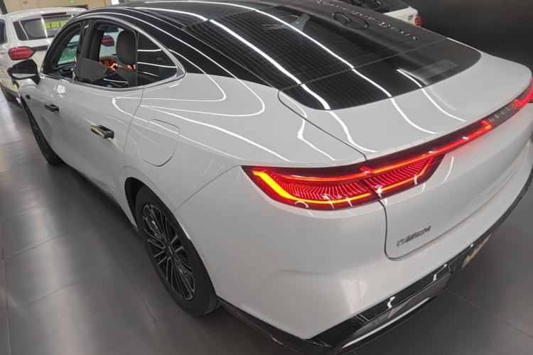 Used Geely Galaxy E8 2025 575 km Intelligent Driving Edition Rear Left 45 Deg