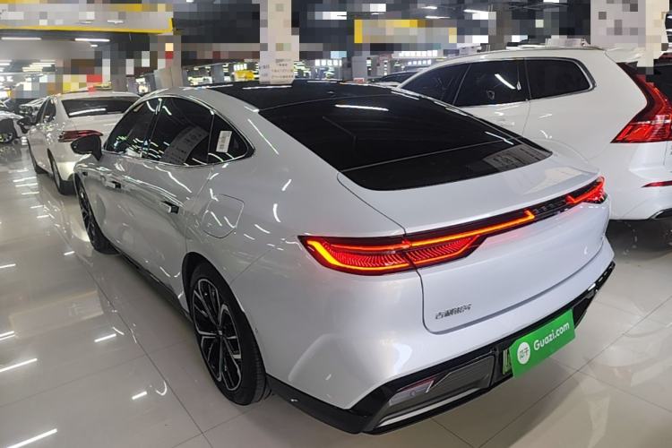 Used Geely Galaxy E8 2025 700 km Long-Range Intelligent Driving Version Rear Left 45 Deg