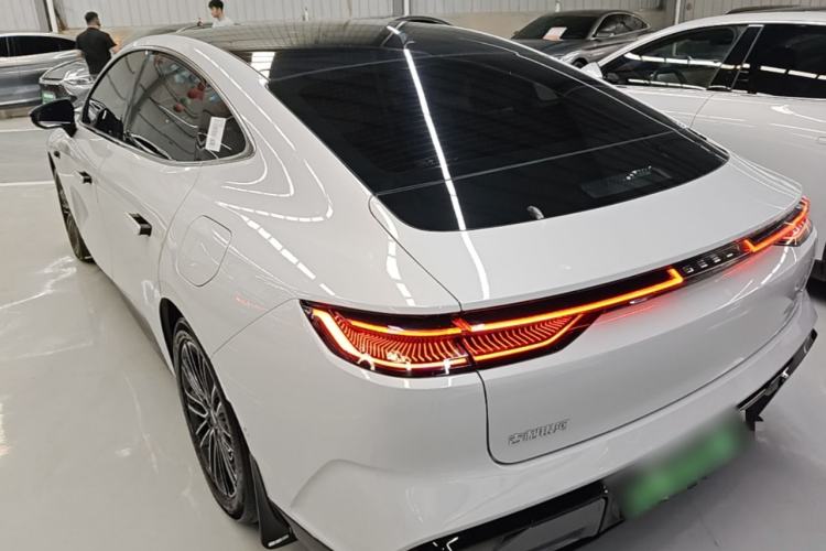 Used Geely Galaxy E8 2025 575 km Intelligent Driving Edition Rear Left 45 Deg