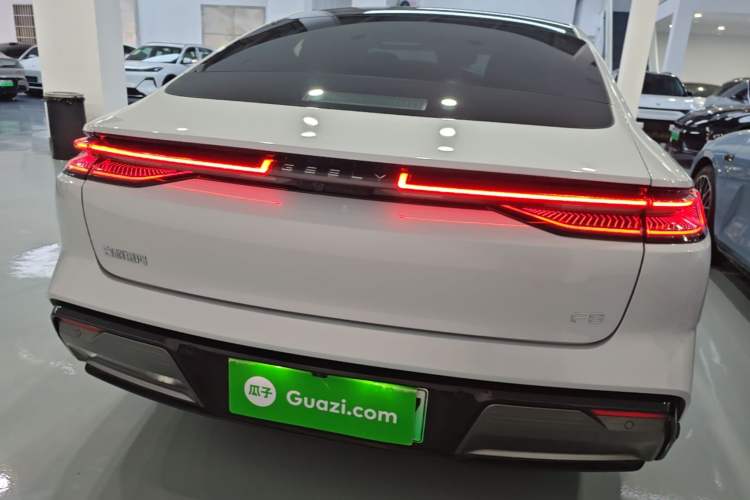 Used Geely Galaxy E8 2025 700 km Long-Range Intelligent Driving Version Rear