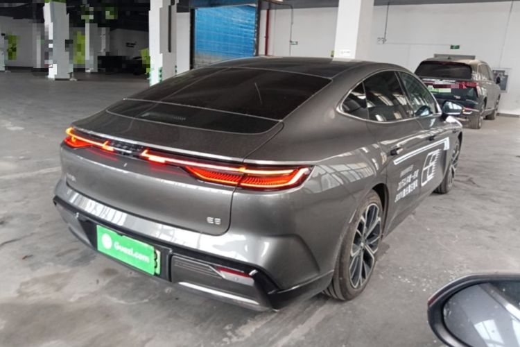 Used Geely Galaxy E8 2025 700 km Long-Range Intelligent Driving Version Rear Right 45 Deg