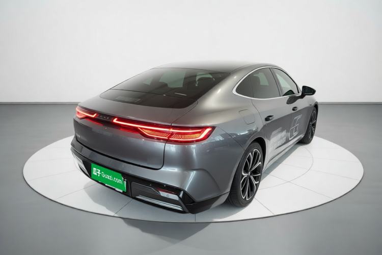 Used Geely Galaxy E8 2025 700 km Long-Range Intelligent Driving Version Rear Right 45 Deg