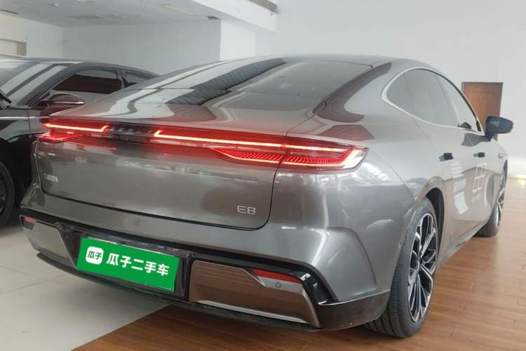 Used Geely Galaxy E8 2025 700 km Long-Range Intelligent Driving Version Rear Right 45 Deg