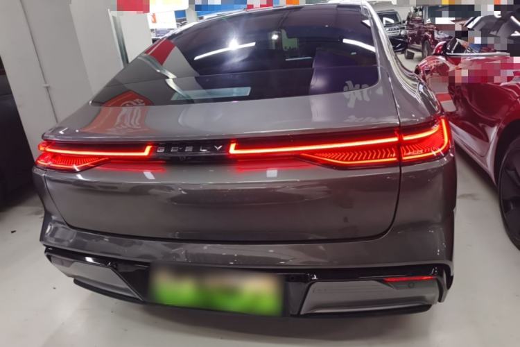 Used Geely Galaxy E8 2025 700 km Long-Range Intelligent Driving Version Rear