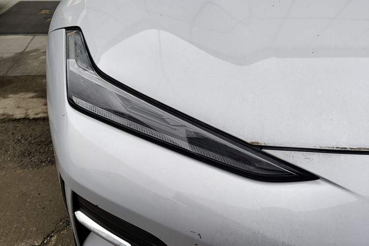 Used Geely Galaxy E8 2025 700 km Long-Range Intelligent Driving Version Right Front Headlight
