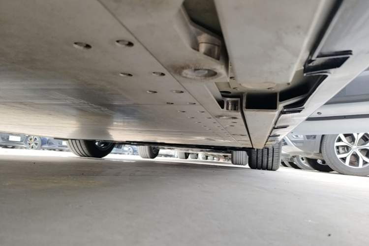 Used Geely Galaxy E8 2025 700 km Long-Range Intelligent Driving Version Right Side Sill