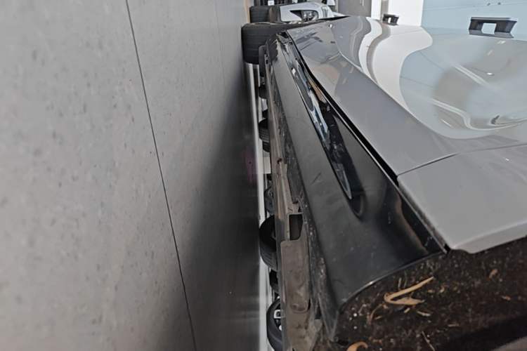 Used Geely Galaxy E8 2025 700 km Long-Range Intelligent Driving Version Right Side Sill