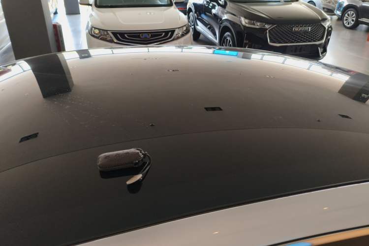 Used Geely Galaxy E8 2025 700 km Long-Range Intelligent Driving Version Roof