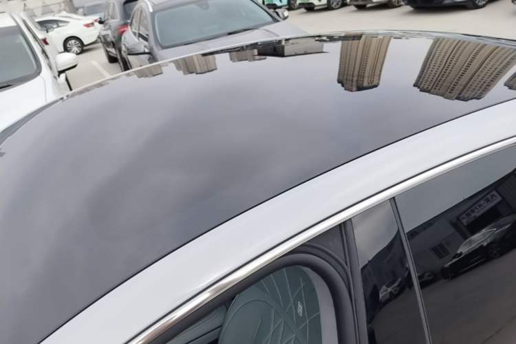 Used Geely Galaxy E8 2025 700 km Long-Range Intelligent Driving Version Roof