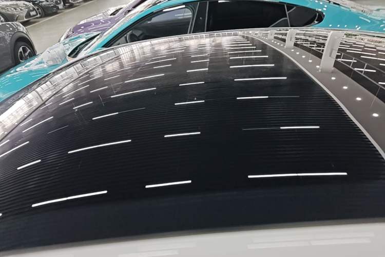 Used Geely Galaxy E8 2025 700 km Long-Range Intelligent Driving Version Roof