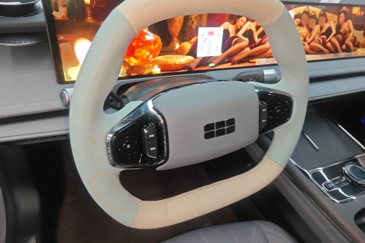 Used Geely Galaxy E8 2025 575 km Intelligent Driving Edition Steering Wheel