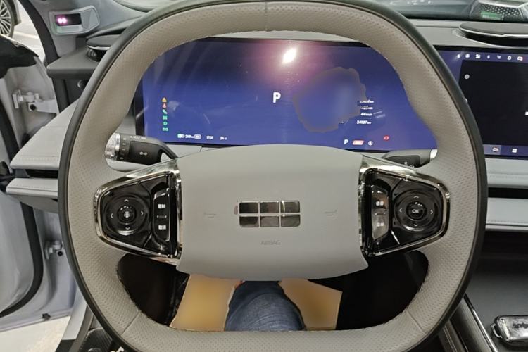 Used Geely Galaxy E8 2025 575 km Intelligent Driving Edition Steering Wheel