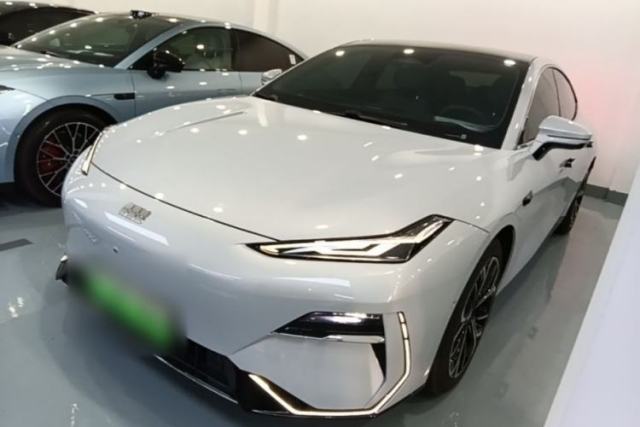 Used Geely Galaxy E8 2025 700 km Long-Range Intelligent Driving Version