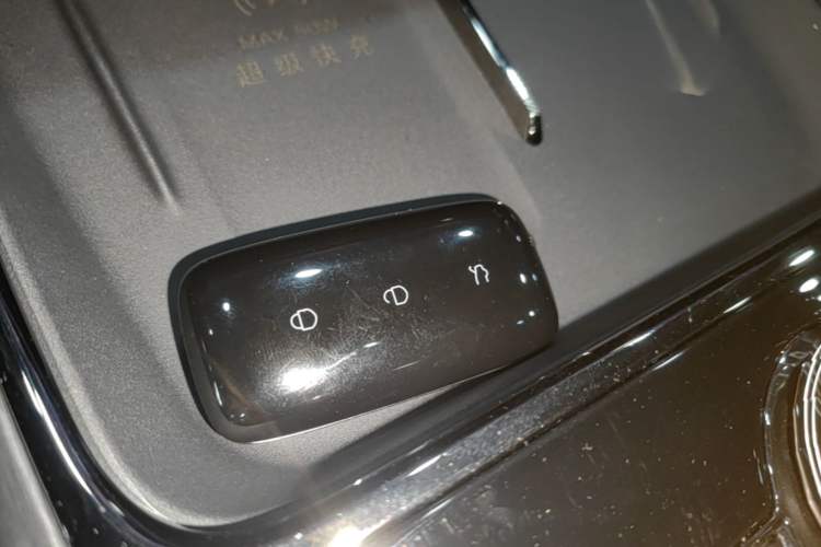 Used Geely Galaxy E8 2025 700 km Long-Range Intelligent Driving Version Vehicle Key