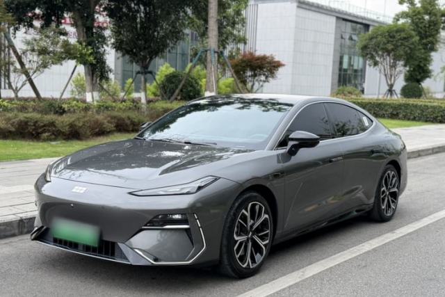 Used Geely Galaxy E8 2025 700 km Long-Range Intelligent Driving Version