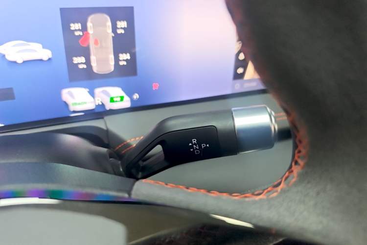 Used Geely Galaxy E8 2025 620 km All-Wheel Drive Starship LiDAR-Enabled Intelligent Driving Version Gear Lever