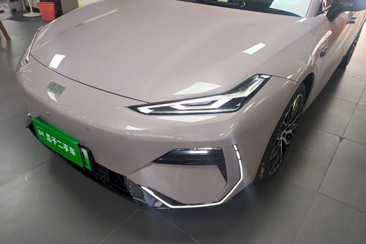 Used Geely Galaxy E8 2025 620 km All-Wheel Drive Starship LiDAR-Enabled Intelligent Driving Version Left Front Headlight