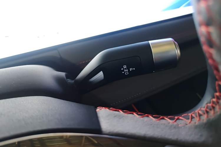Used Geely Galaxy E8 2025 620 km All-Wheel Drive Starship LiDAR-Enabled Intelligent Driving Version Gear Lever