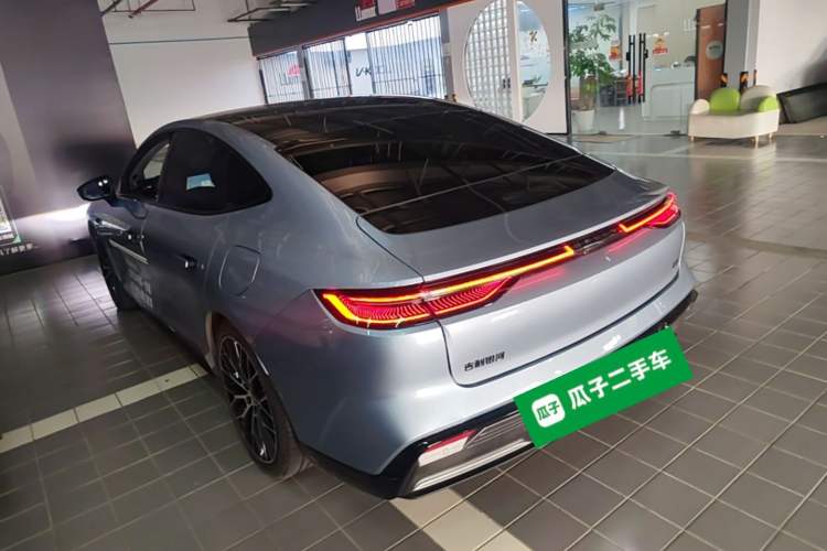 Used Geely Galaxy E8 2025 620 km All-Wheel Drive Starship LiDAR-Enabled Intelligent Driving Version Rear Left 45 Deg