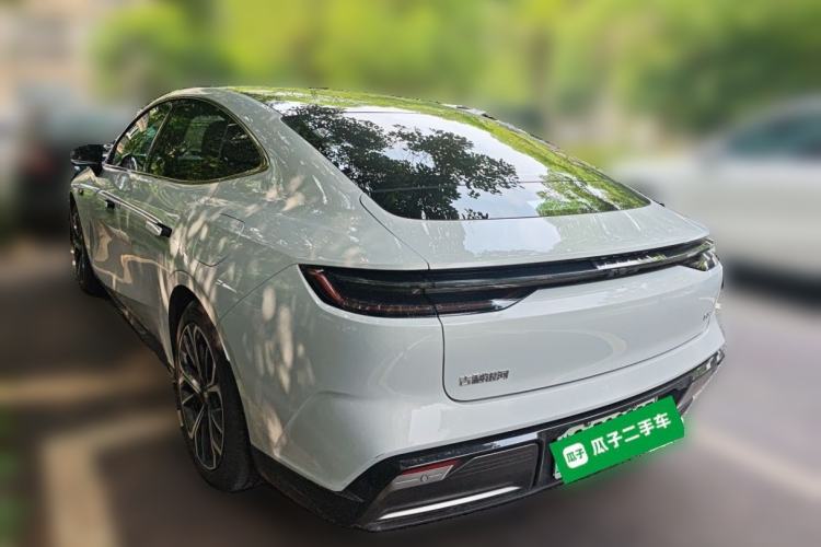 Used Geely Galaxy E8 2025 Model—610km Prestige Version Rear Left 45 Deg