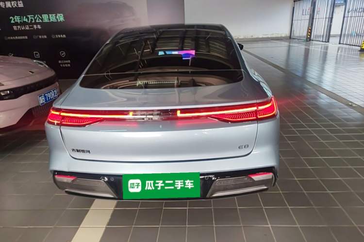 Used Geely Galaxy E8 2025 620 km All-Wheel Drive Starship LiDAR-Enabled Intelligent Driving Version Rear