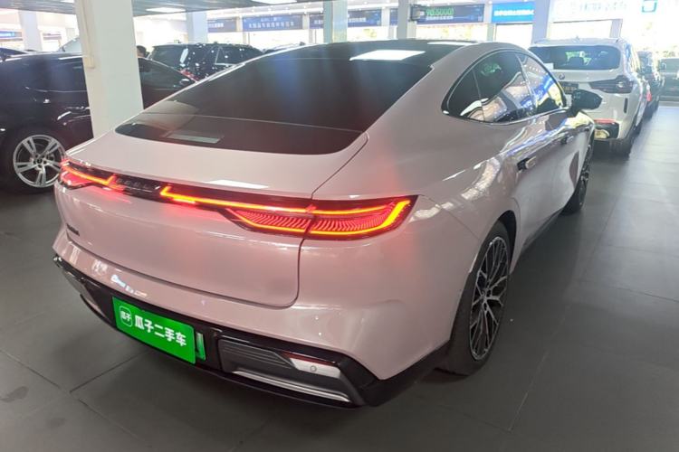 Used Geely Galaxy E8 2025 620 km All-Wheel Drive Starship LiDAR-Enabled Intelligent Driving Version Rear Right 45 Deg