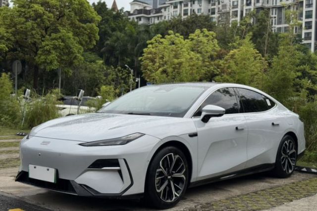 Used Geely Galaxy E8 2025 700 km Long-Range Intelligent Driving Version