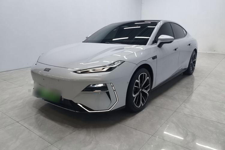 Geely Galaxy E8 2025 700 km Long-Range Intelligent Driving Version