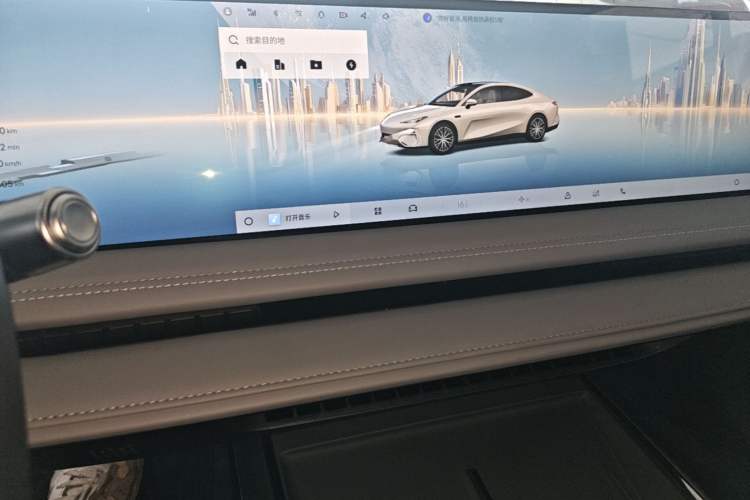 Used Geely Galaxy E8 2025 700 km Long-Range Intelligent Driving Version Audio And AC Panel