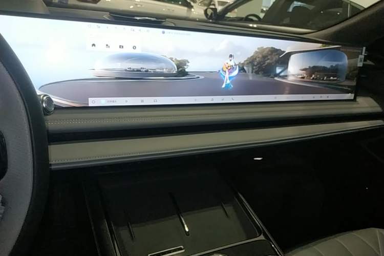 Used Geely Galaxy E8 2025 700 km Long-Range Intelligent Driving Version Audio And AC Panel