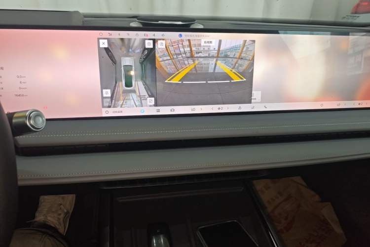 Used Geely Galaxy E8 2025 700 km Long-Range Intelligent Driving Version Audio And AC Panel