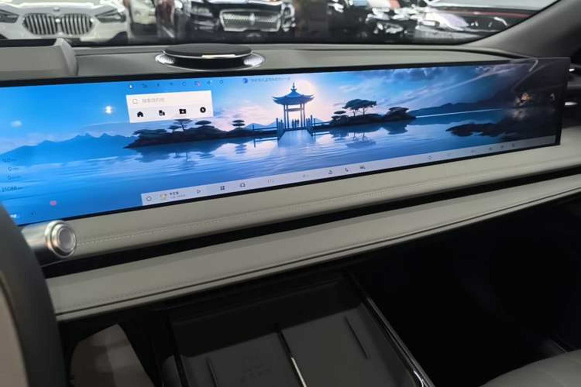 Used Geely Galaxy E8 2025 700 km Long-Range Intelligent Driving Version Audio And AC Panel
