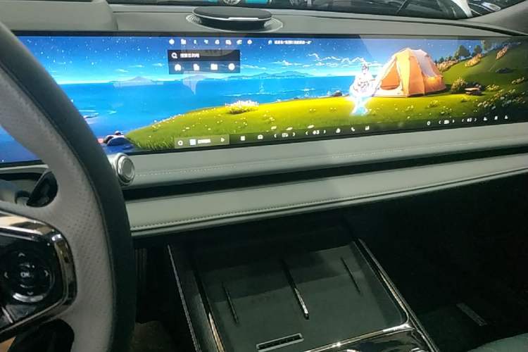 Used Geely Galaxy E8 2025 700 km Long-Range Intelligent Driving Version Audio And AC Panel