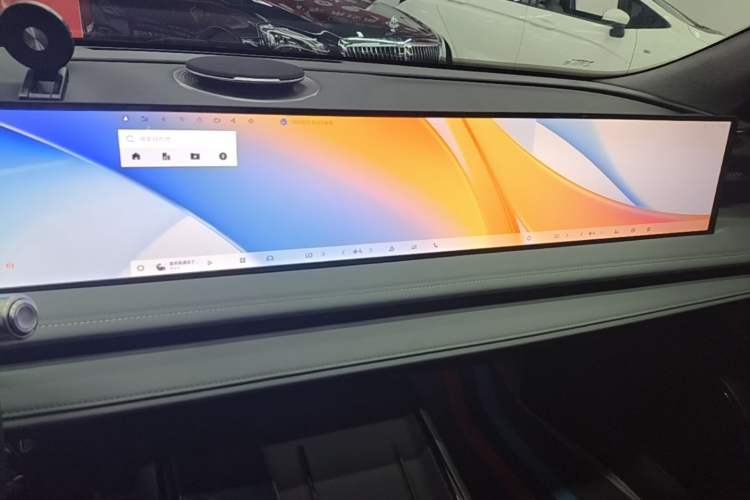 Used Geely Galaxy E8 2025 700 km Long-Range Intelligent Driving Version Audio And AC Panel
