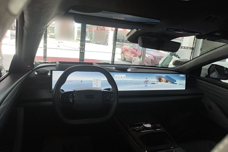 Used Geely Galaxy E8 2025 700 km Long-Range Intelligent Driving Version Center Console