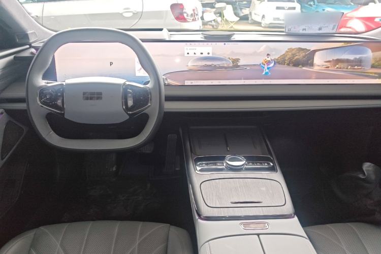 Used Geely Galaxy E8 2025 700 km Long-Range Intelligent Driving Version Center Console