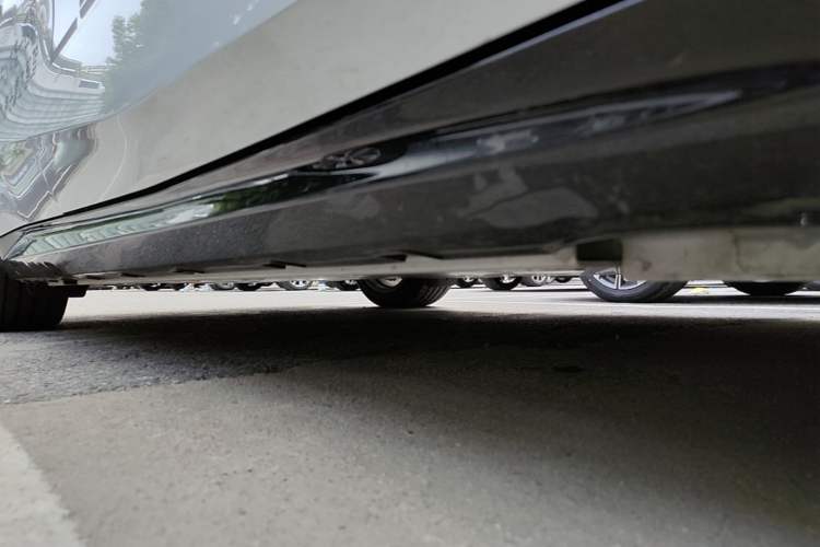 Used Geely Galaxy E8 2025 700 km Long-Range Intelligent Driving Version Chassis Front Right