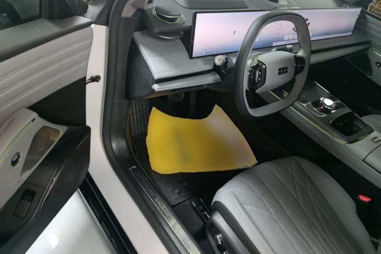 Used Geely Galaxy E8 2025 700 km Long-Range Intelligent Driving Version Driver Seat