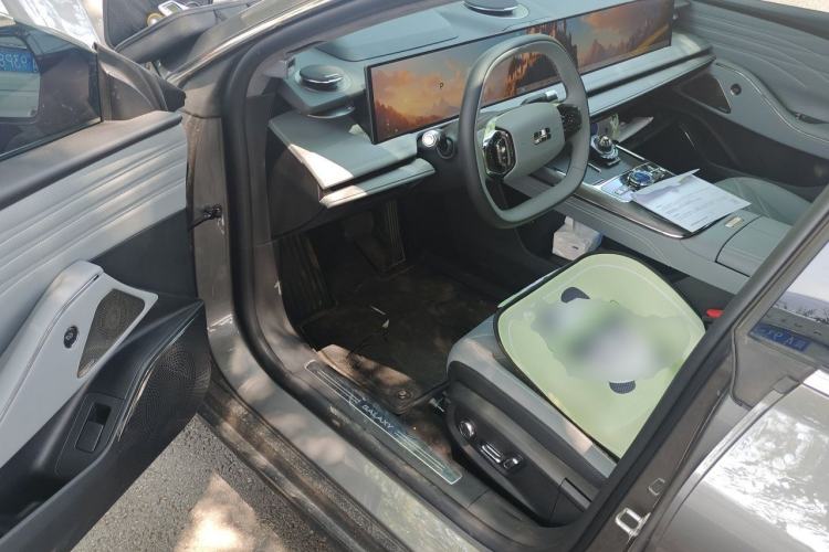 Used Geely Galaxy E8 2025 Model—610km Exploration+ Version Driver Seat