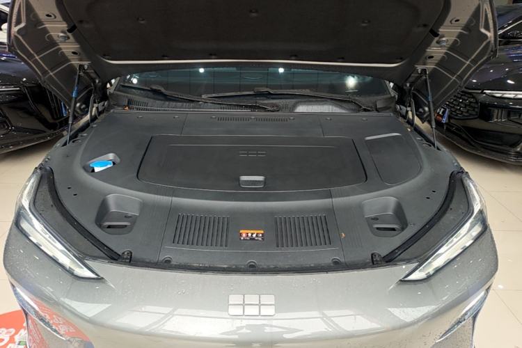 Used Geely Galaxy E8 2025 Model—610km Prestige Version Engine Bay