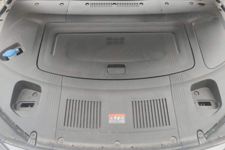 Used Geely Galaxy E8 2025 700 km Long-Range Intelligent Driving Version Engine Bay