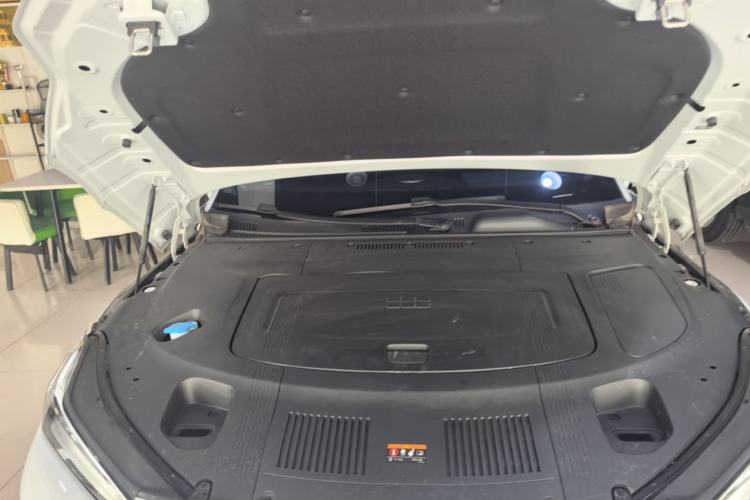 Used Geely Galaxy E8 2025 700 km Long-Range Intelligent Driving Version Engine Bay