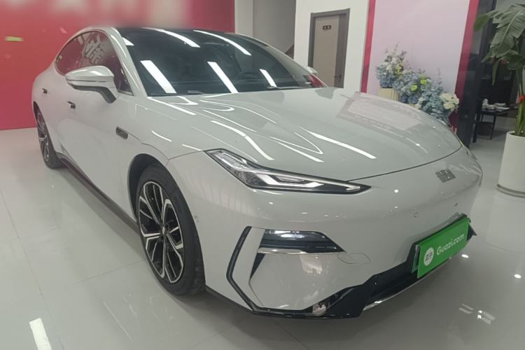 Used Geely Galaxy E8 2025 Model—610km Exploration+ Version Exterior 1