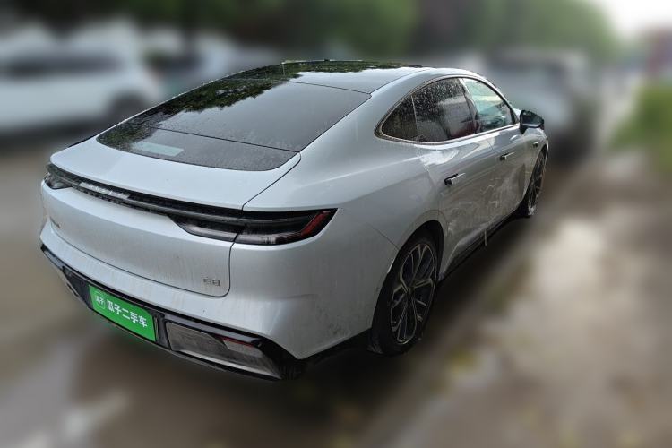 Used Geely Galaxy E8 2025 700 km Long-Range Intelligent Driving Version Exterior 5