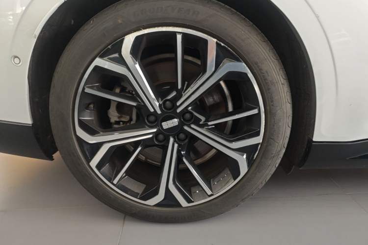 Used Geely Galaxy E8 2025 700 km Long-Range Intelligent Driving Version Exterior 5