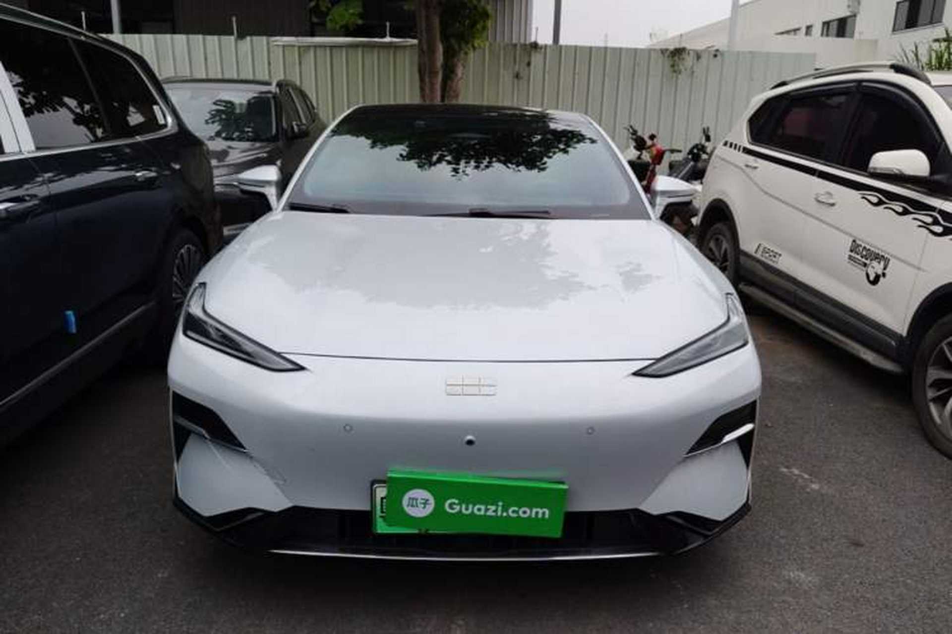 Used Geely Galaxy E8 2025 700 km Long-Range Intelligent Driving Version Front