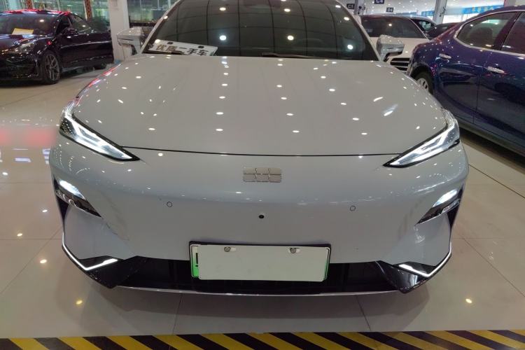 Used Geely Galaxy E8 2025 700 km Long-Range Intelligent Driving Version Front