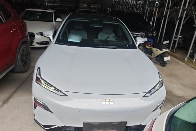 Used Geely Galaxy E8 2025 700 km Long-Range Intelligent Driving Version Front